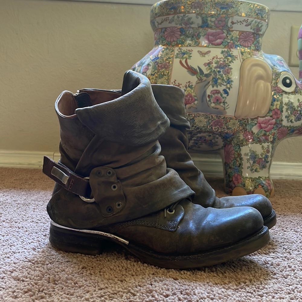 A.a. 98 Emerson engineer boots green size 39
